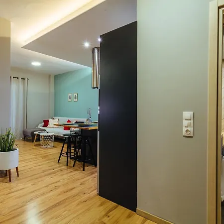 Luxurious Flat Near The Beach And The City Center * Calamata